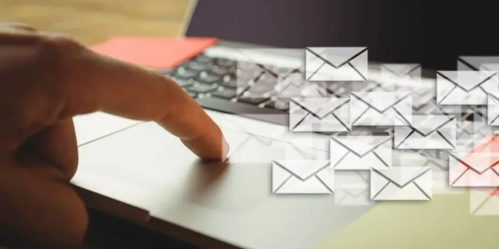 email de prospección en el sector industrial